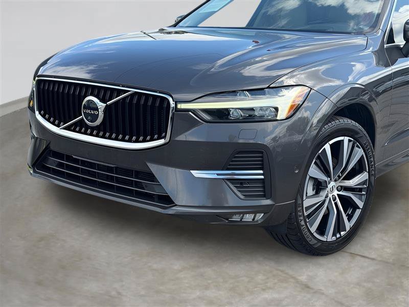 Used 2022 Volvo XC60 B5 Momentum w/ Advanced Package AWD/4WD image 3