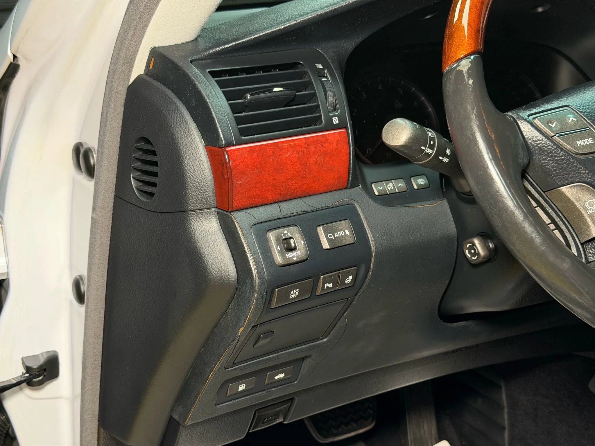 Used 2008 Lexus LS 460 image 36