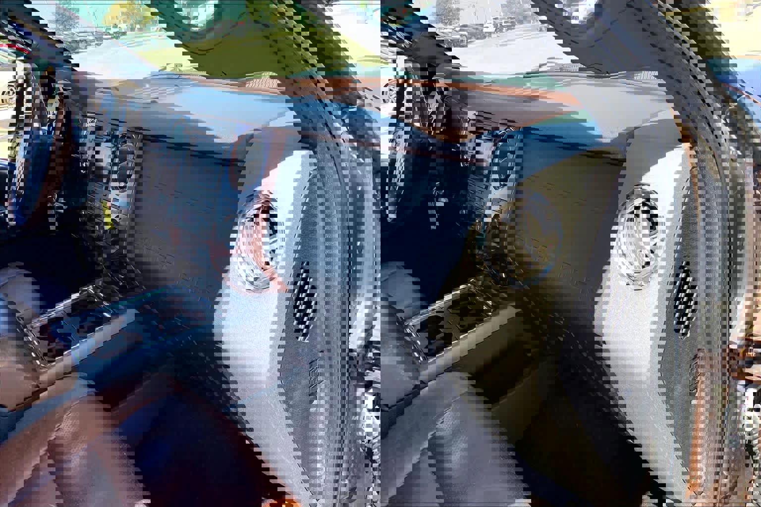 Used 2011 Ford F350 King Ranch w/ King Ranch w/Chrome Pkg image 18