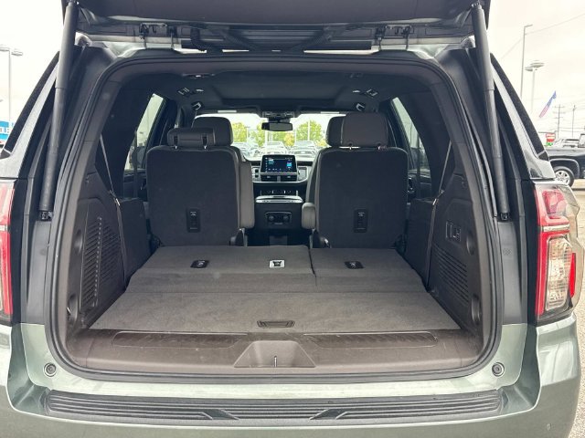 Used 2023 Chevrolet Tahoe LT w/ Luxury Package AWD/4WD image 15