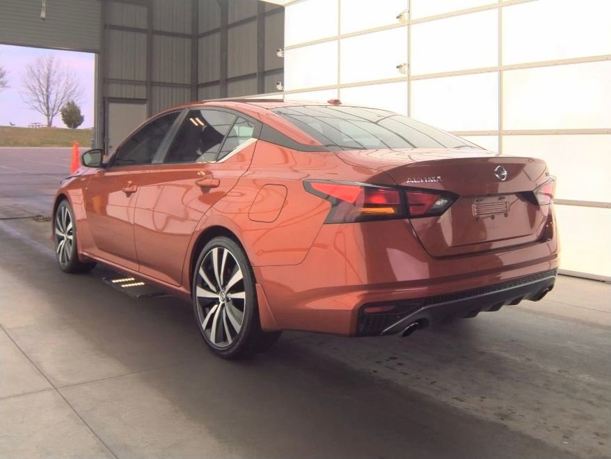 Used 2019 Nissan Altima 2.5 SR image 2
