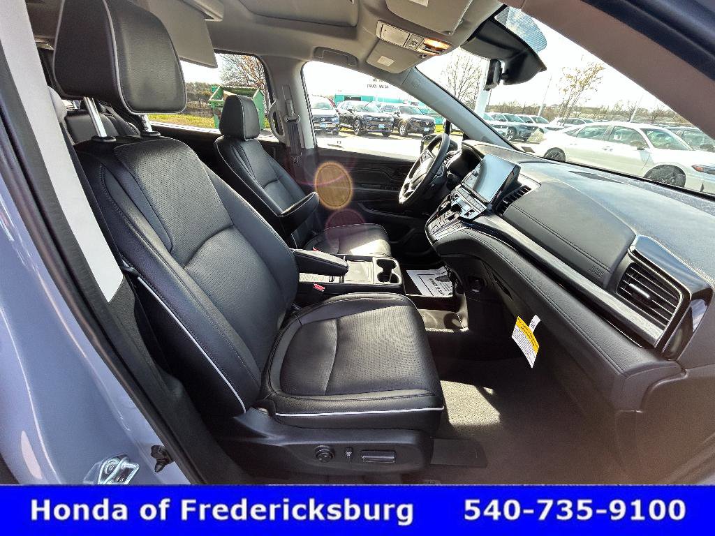 Certified 2026 Honda Odyssey Elite image 32
