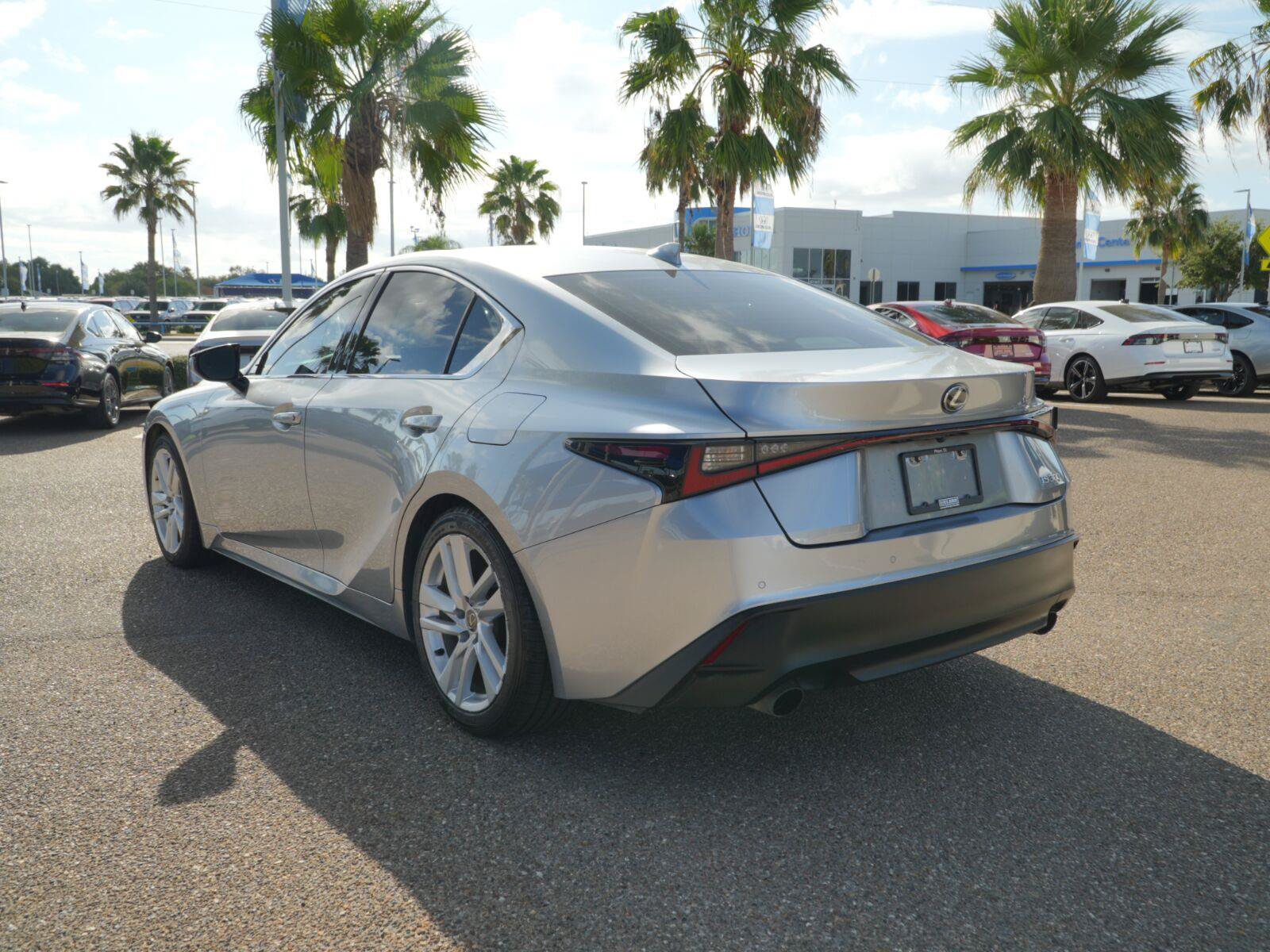 Used 2023 Lexus IS 300 w/ Comfort Package RWD image 15