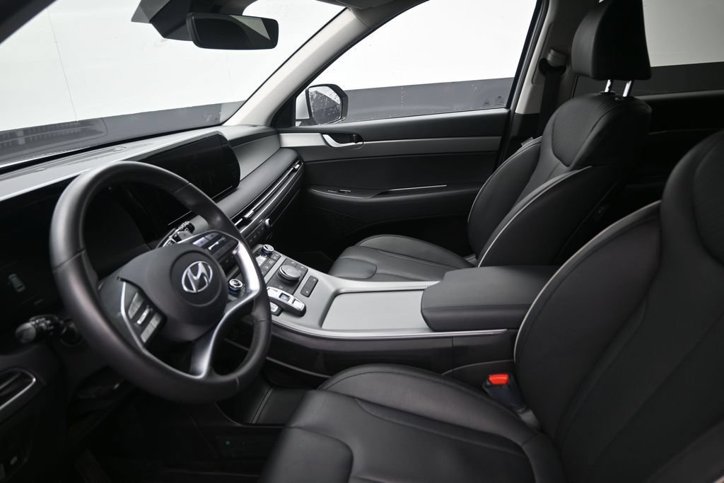 Used 2025 Hyundai Palisade SEL FWD image 12