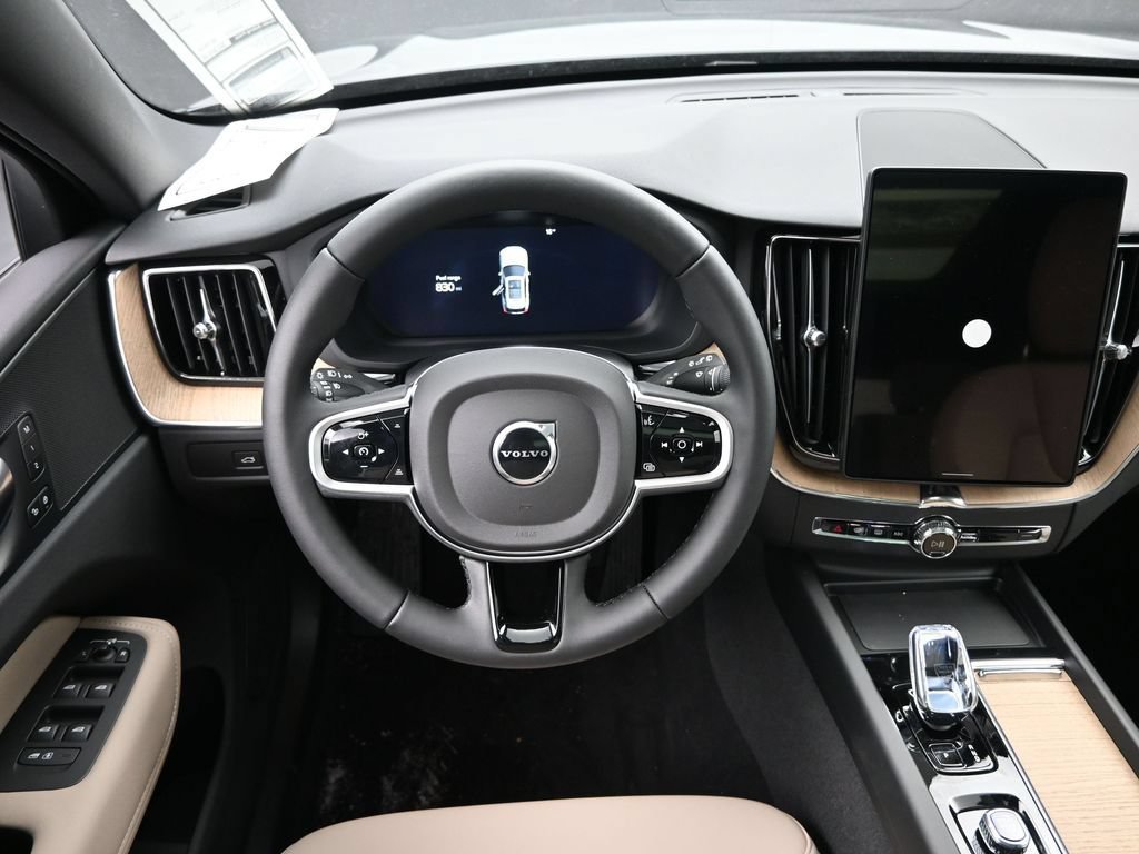 New 2026 Volvo XC60 B5 Plus w/ Climate Package AWD/4WD image 18