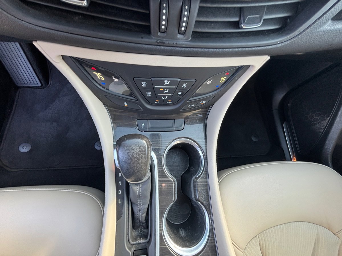 Used 2020 Buick Envision FWD image 6
