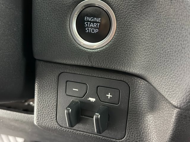 Used 2022 Toyota Tundra Limited image 16