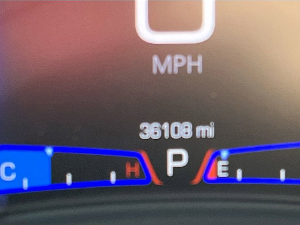 Used 2022 Chrysler 300 Touring w/ Sport Appearance Package image 12