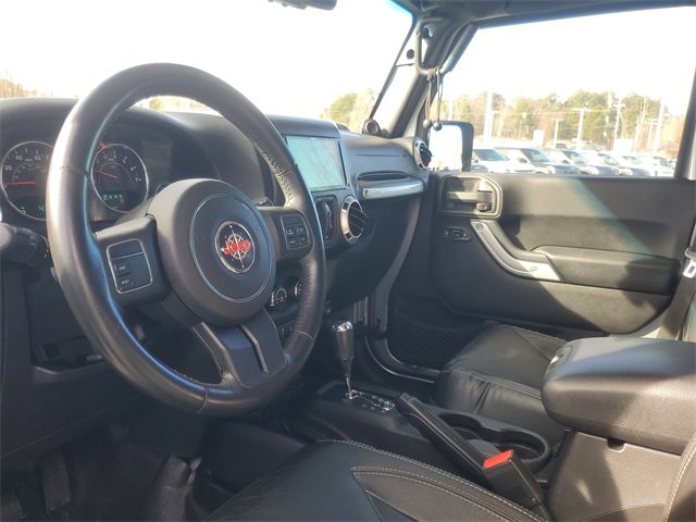 Used 2014 Jeep Wrangler Unlimited Sahara w/ Max Tow Package image 15