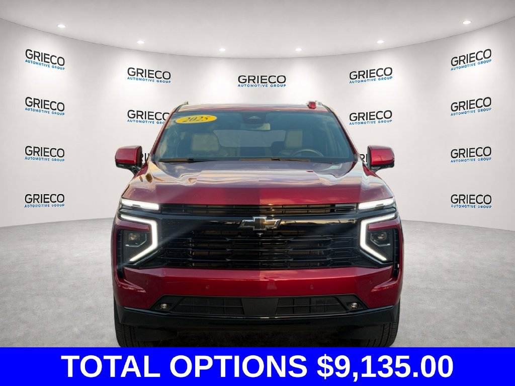 Used 2025 Chevrolet Suburban RST w/ Comfort Package RWD image 2