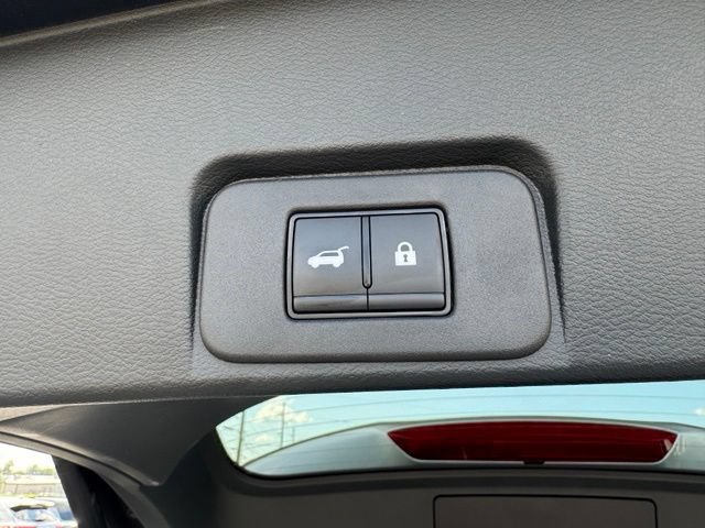 Used 2025 Nissan Rogue SV w/ SV Premium Package AWD/4WD image 23