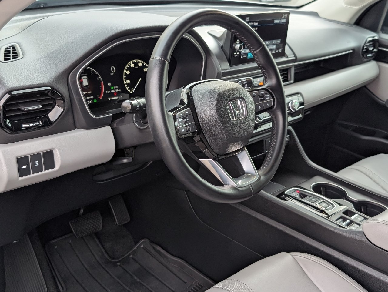 Used 2025 Honda Pilot EX-L image 15