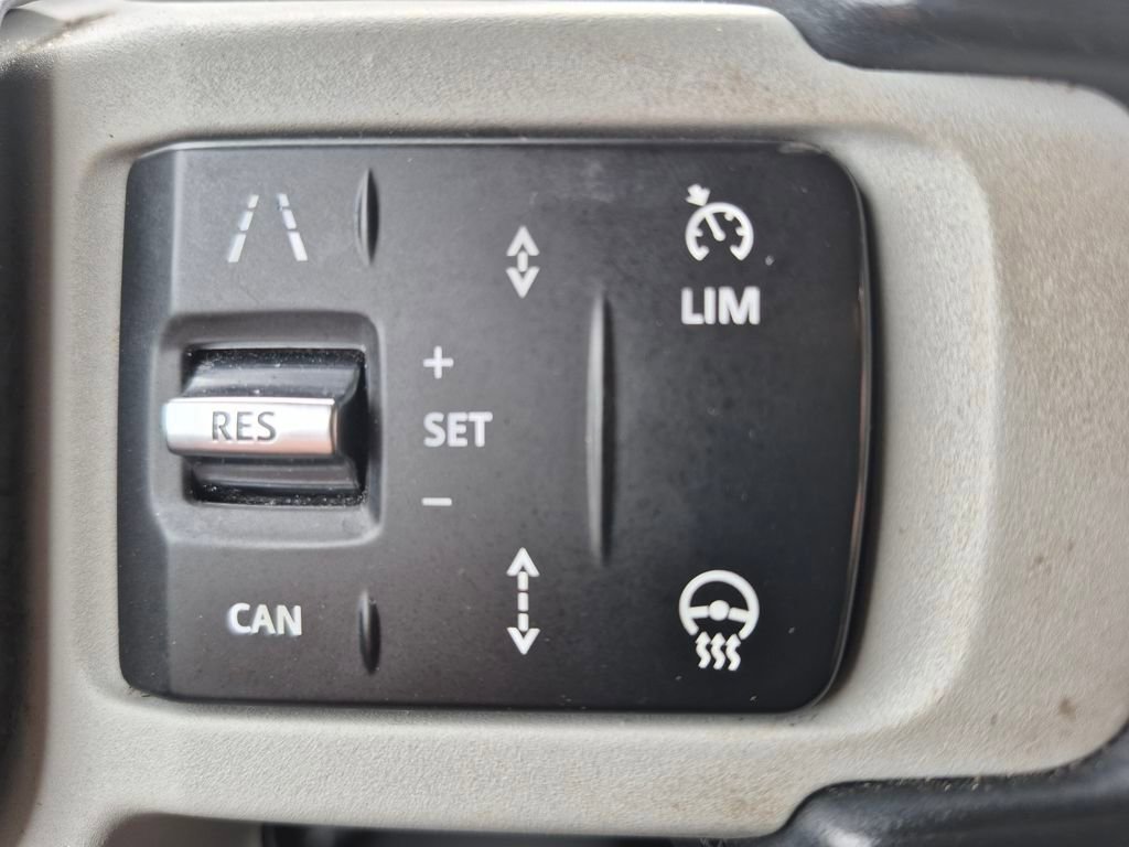 Used 2020 Land Rover Defender 110 HSE image 19