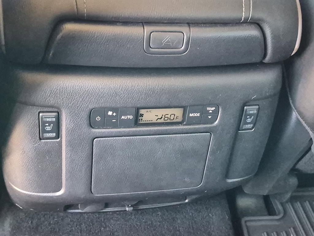 Used 2023 Nissan Armada Platinum w/ Captain's Chairs Package image 18
