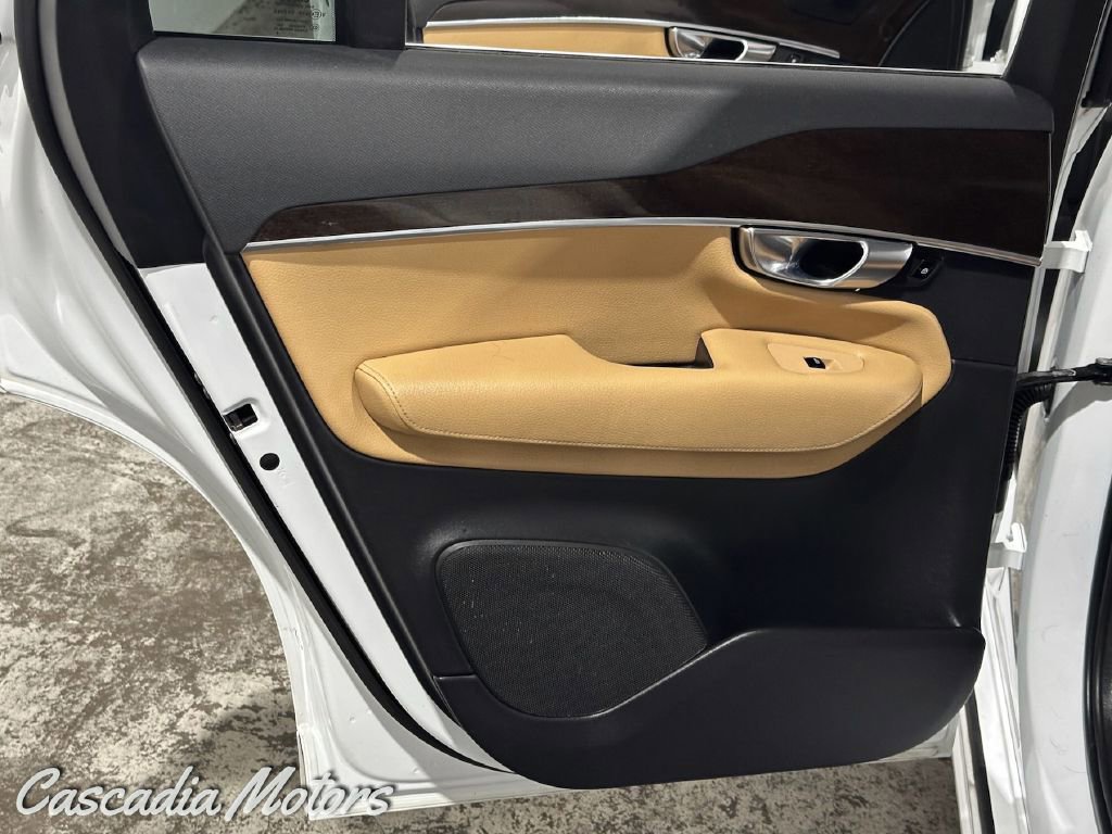 Used 2019 Volvo XC90 T6 Momentum image 23
