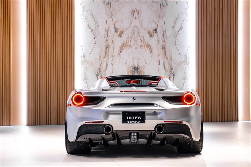 Used 2018 Ferrari 488 Spider RWD image 2