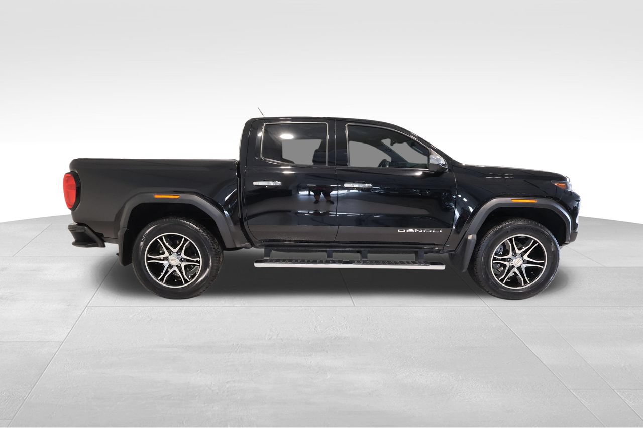 Certified 2023 GMC Canyon Denali w/ Denali Black Edition AWD/4WD image 5