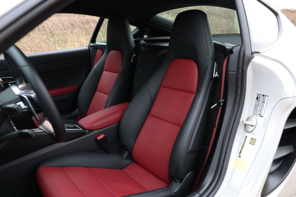 Used 2025 Porsche 718 Cayman image 5