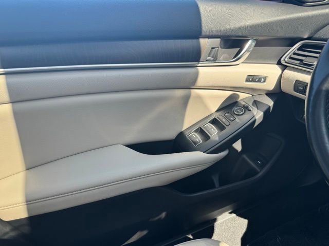 Used 2020 Honda Accord EX-L image 31