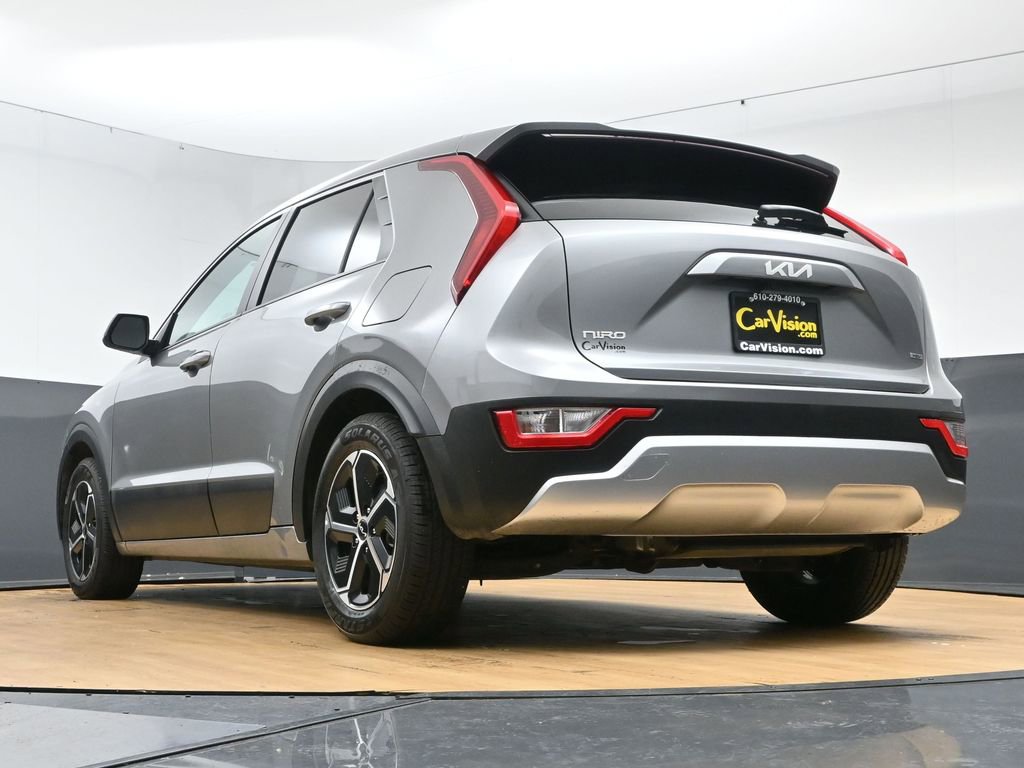 Used 2023 Kia Niro LX image 48