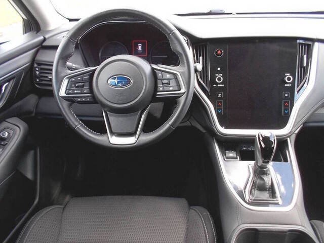 Used 2024 Subaru Outback Premium AWD/4WD image 9