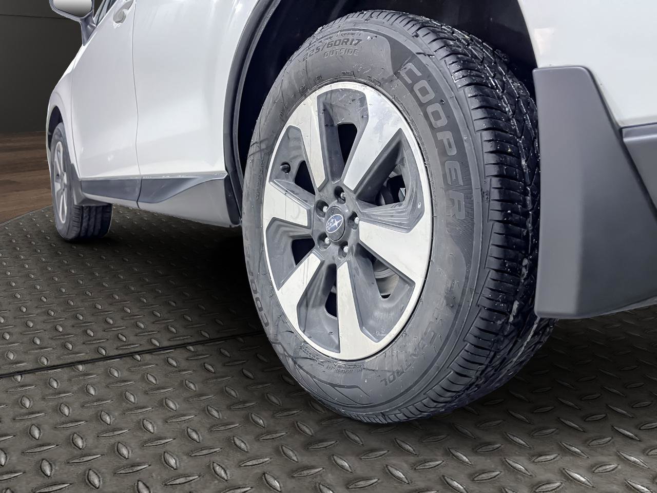 Used 2017 Subaru Forester 2.5i Premium image 23