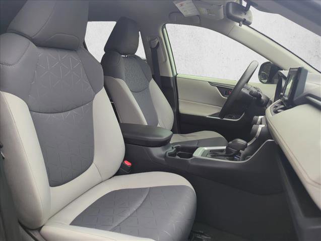 Used 2021 Toyota RAV4 XLE image 25