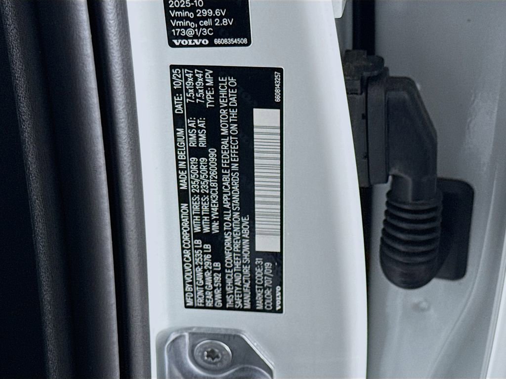 New 2026 Volvo EX30 Cross Country Ultra w/ Protection Package Premier image 31