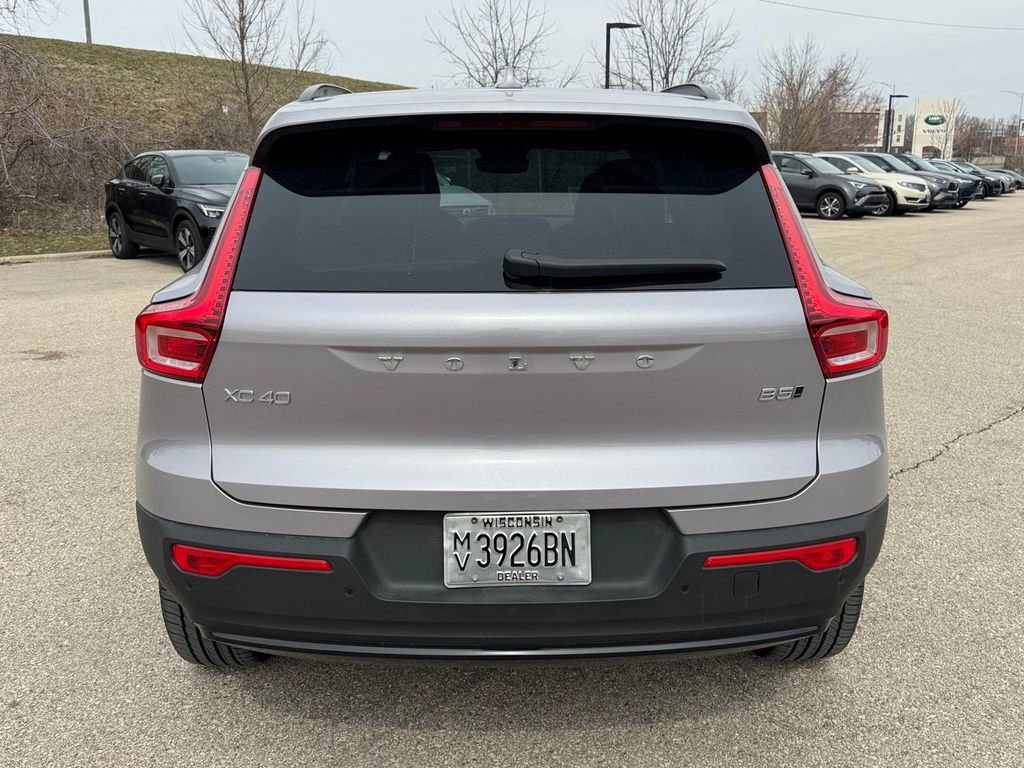 Used 2026 Volvo XC40 B5 Plus w/ Protection Package Premier AWD/4WD image 3