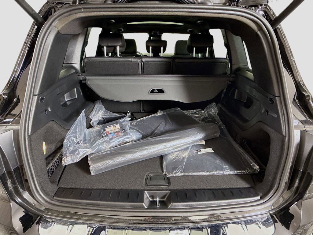 Used 2026 Mercedes-Benz GLB 250 4MATIC image 25