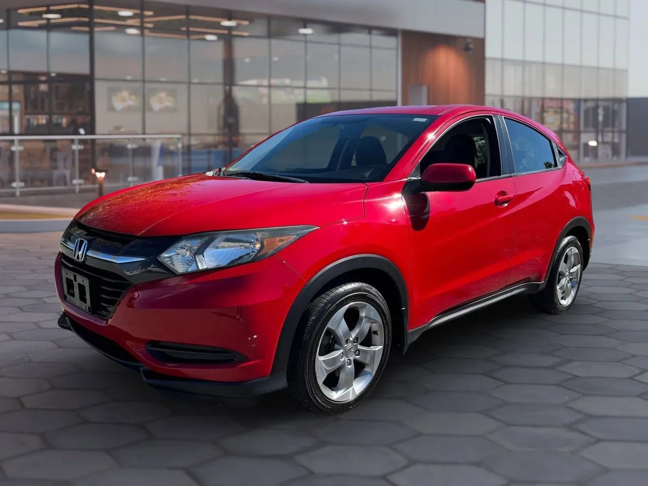 Used 2017 Honda HR-V LX image 6