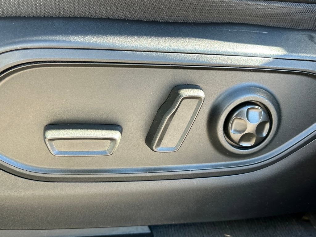 Used 2023 Jeep Grand Cherokee Limited w/ Trailer Tow Prep Group (B) image 17