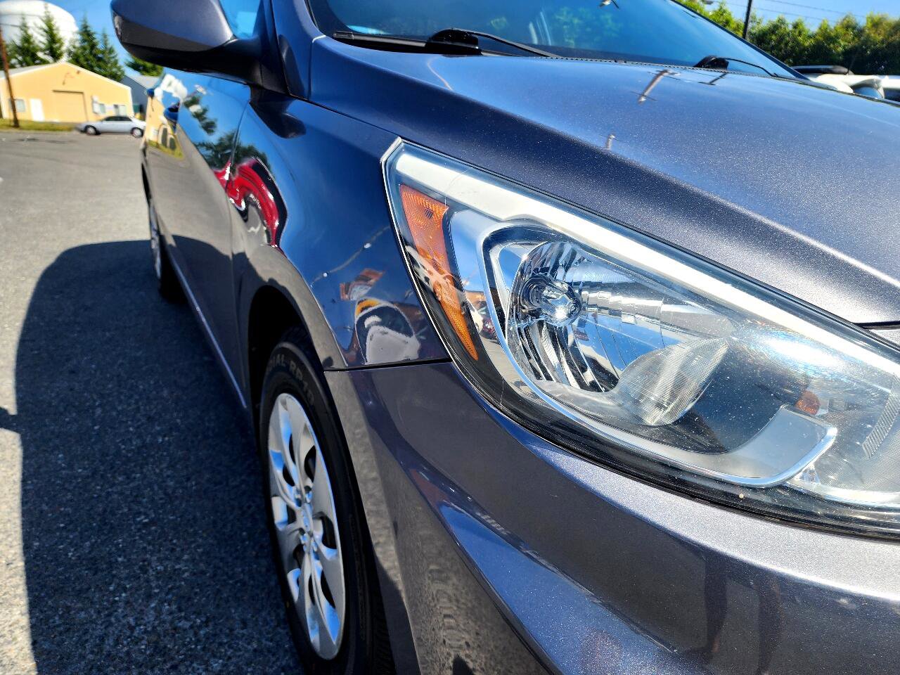 Used 2015 Hyundai Accent GLS image 30