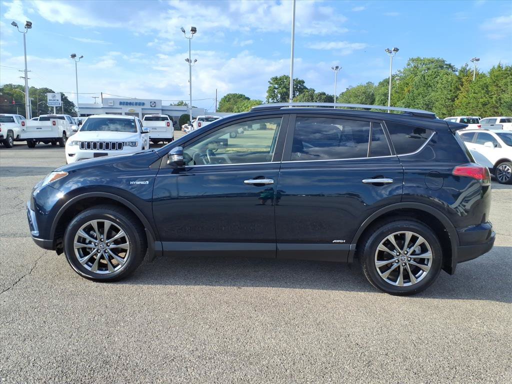 Used 2018 Toyota RAV4 Limited AWD/4WD image 7