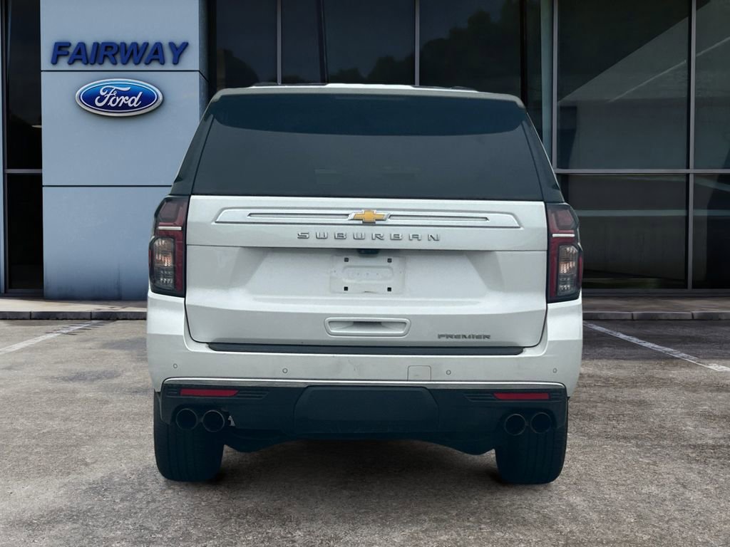 Used 2023 Chevrolet Suburban Premier AWD/4WD image 5