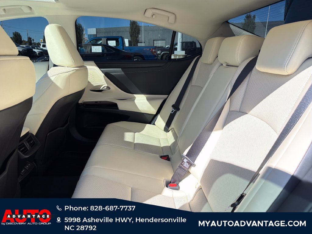 Used 2022 Lexus ES 250 w/ Premium Package AWD/4WD image 30