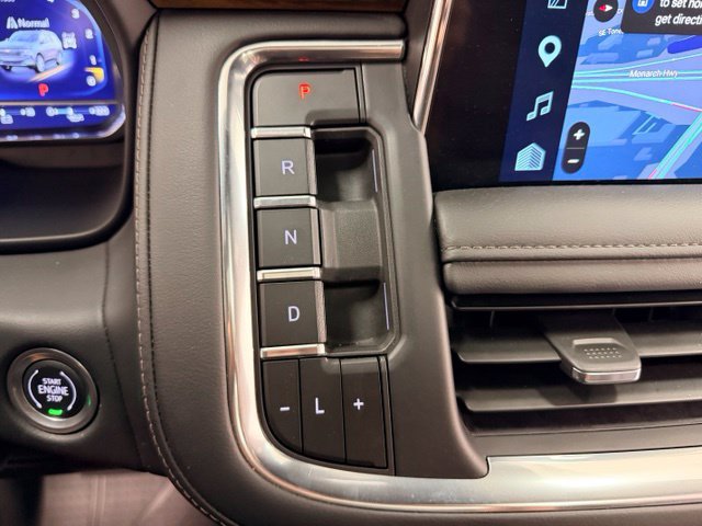 Certified 2024 Chevrolet Suburban High Country AWD/4WD image 15