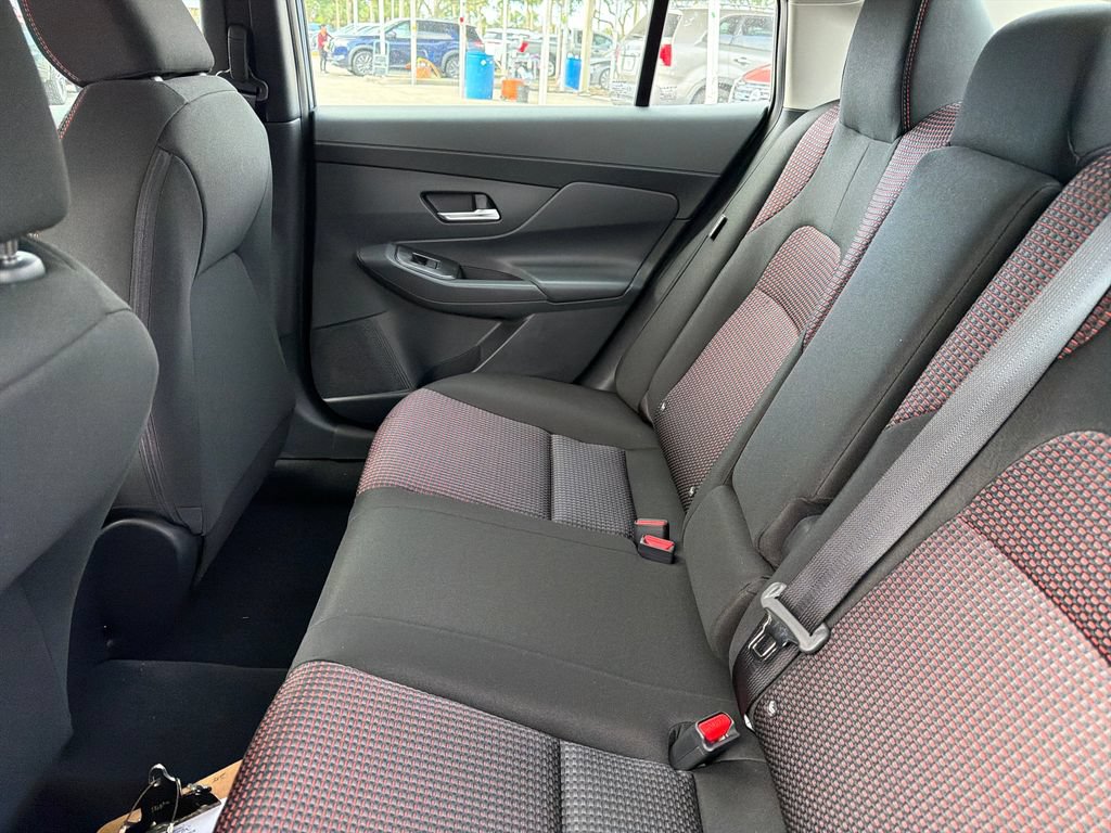New 2026 Nissan Sentra SR w/ Floor Mat Package FWD image 29