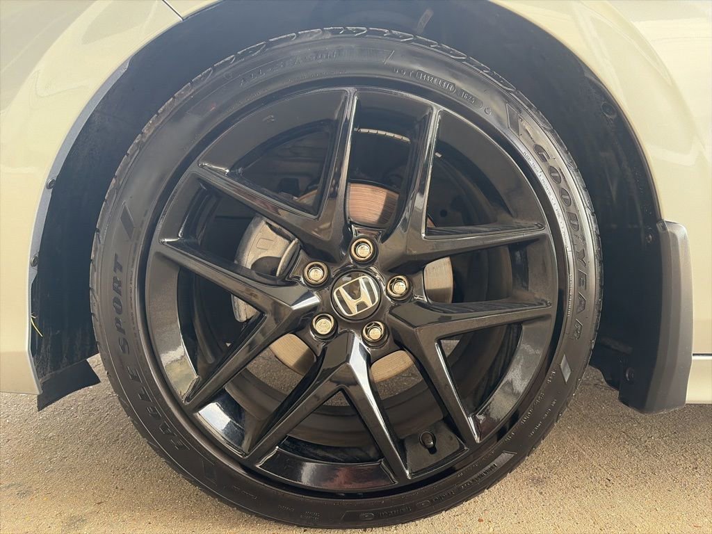 Used 2025 Honda Civic Sport image 23