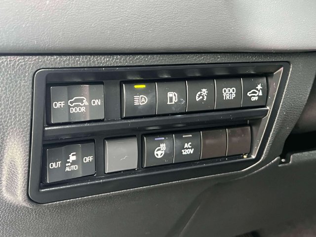 Certified 2023 Toyota Sequoia Platinum AWD/4WD image 26