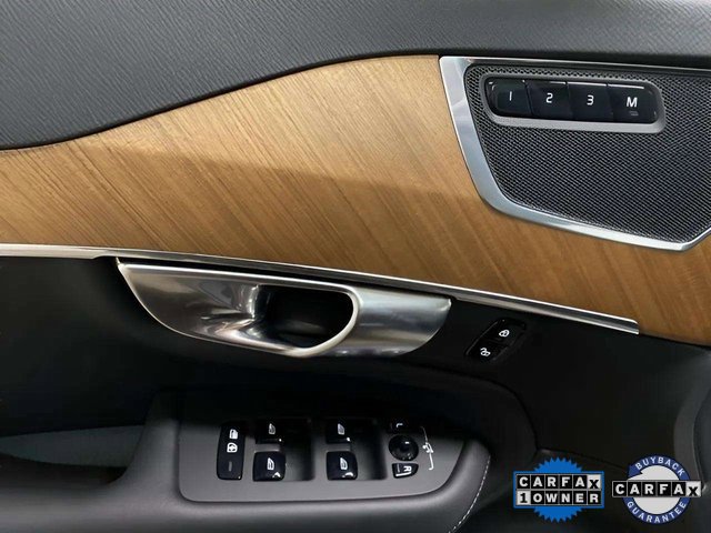 Used 2025 Volvo XC90 B6 Plus image 35