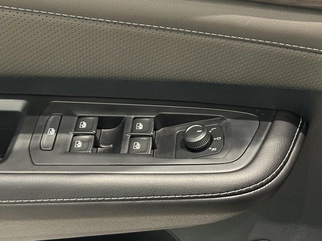 New 2026 Volkswagen Atlas SEL image 18