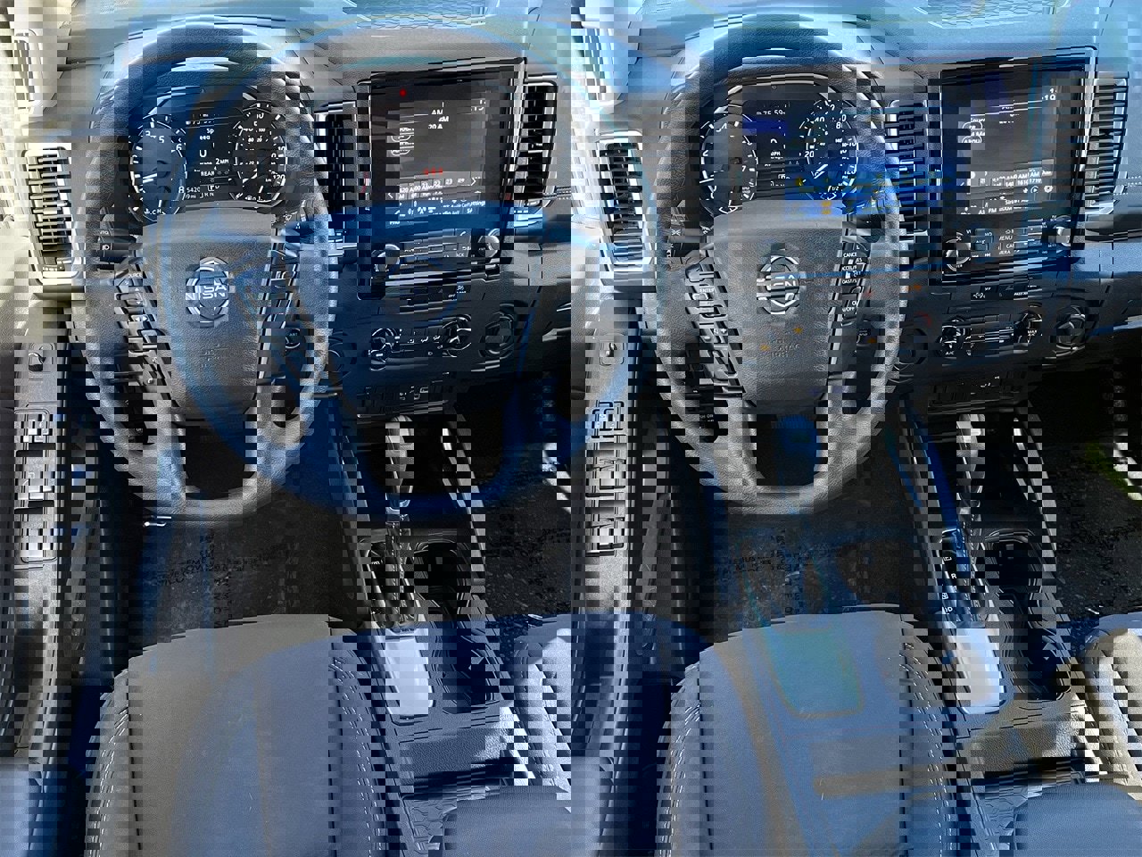 Used 2023 Nissan Frontier SV image 10