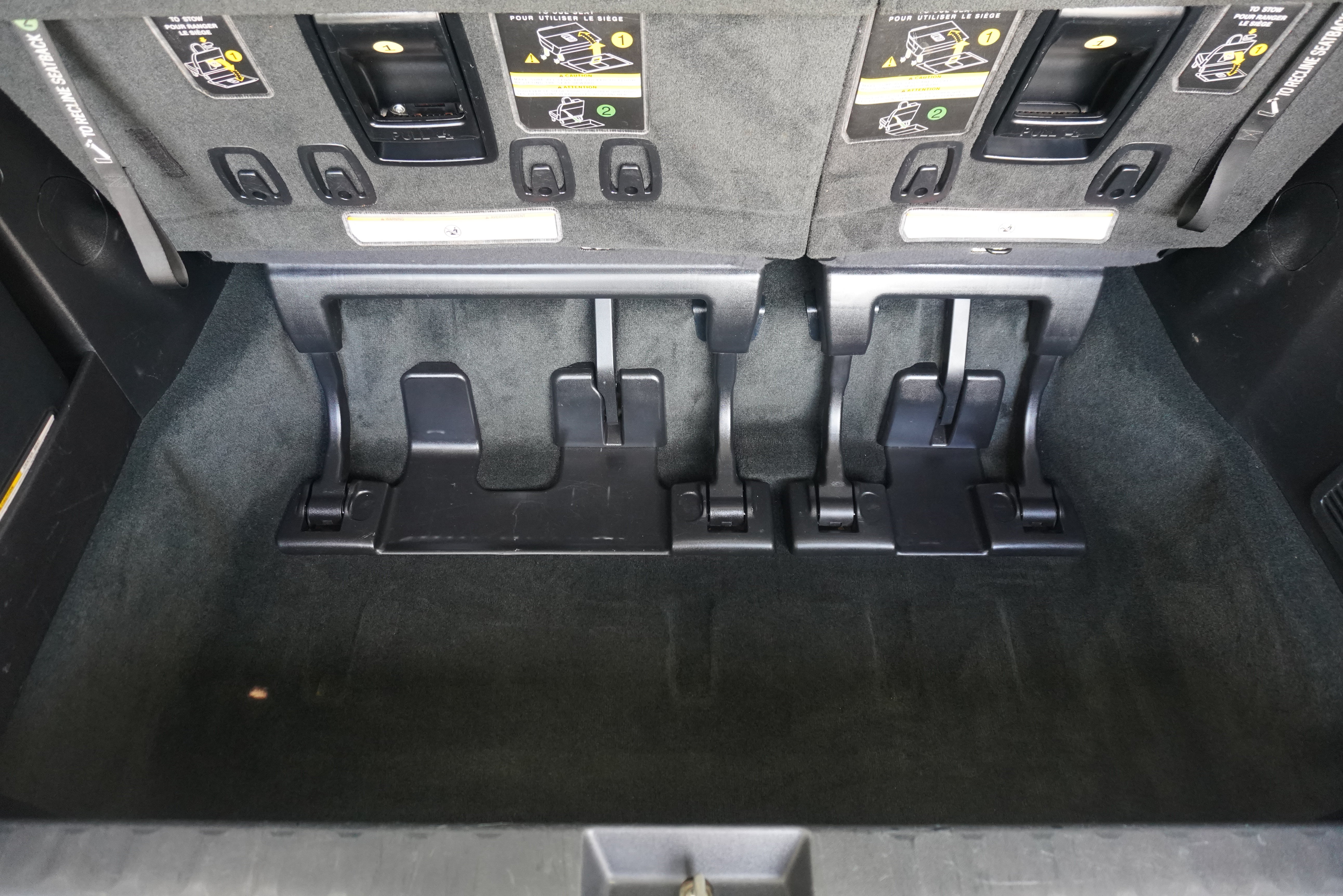 Used 2016 Toyota Sienna SE FWD image 28
