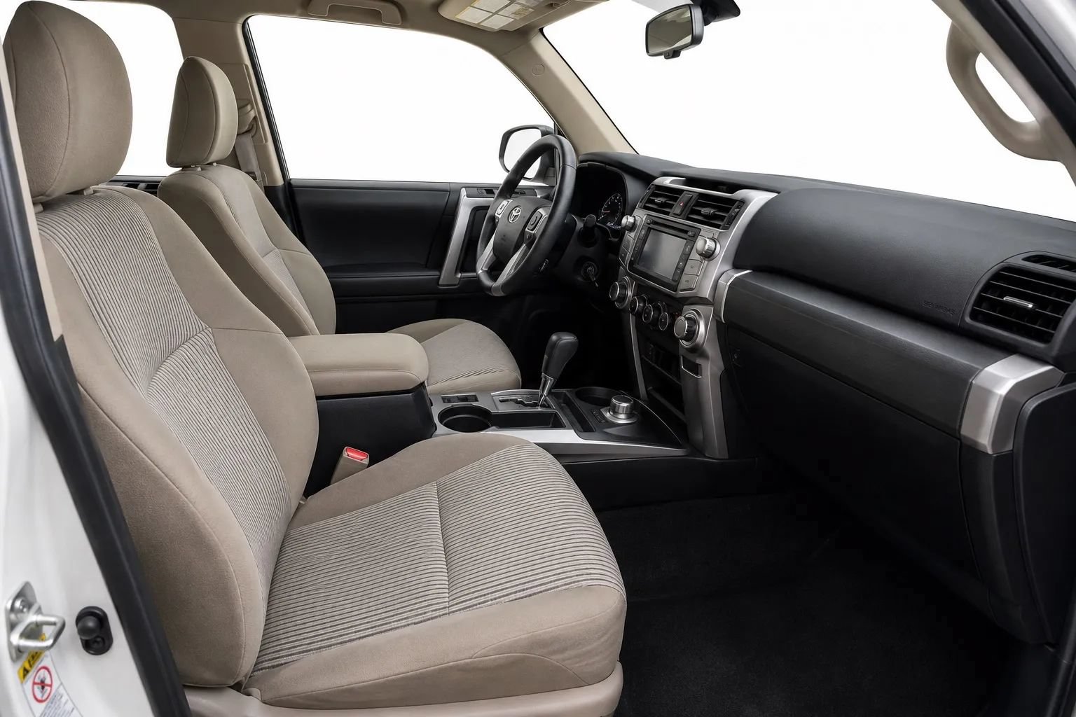Used 2019 Toyota 4Runner SR5 AWD/4WD image 14