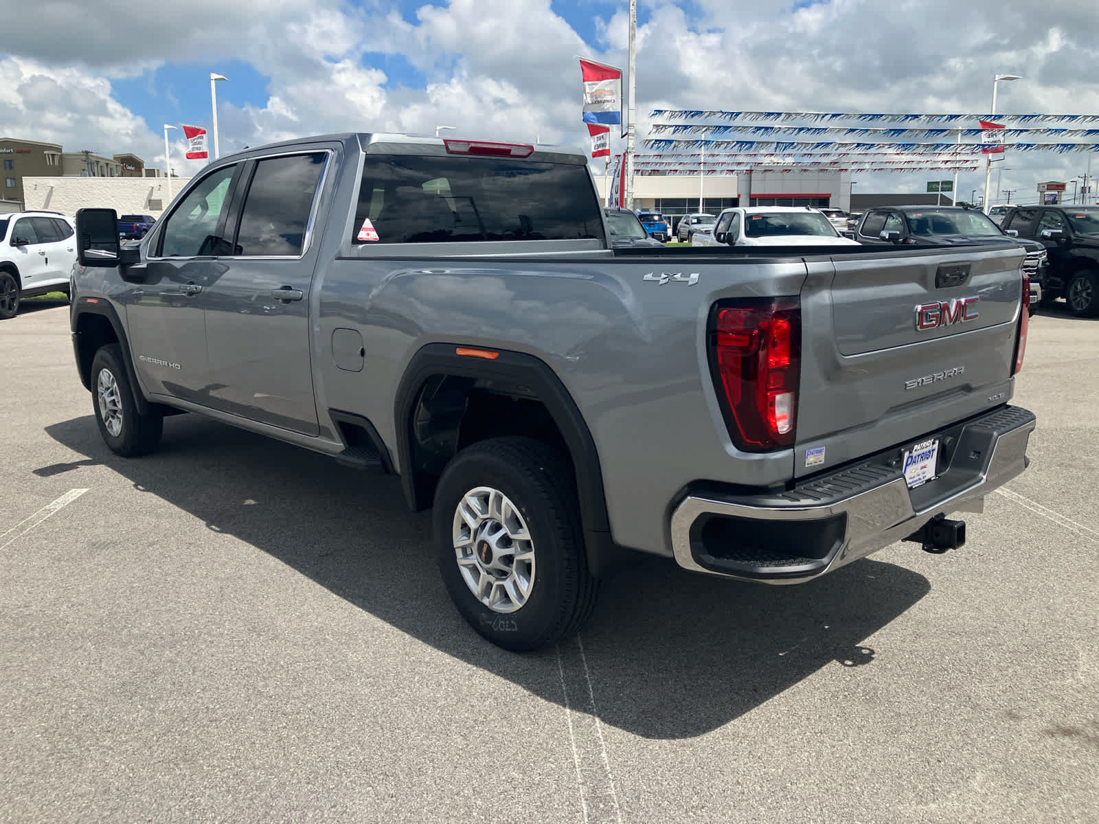 New 2026 GMC Sierra 2500 SLE AWD/4WD image 5