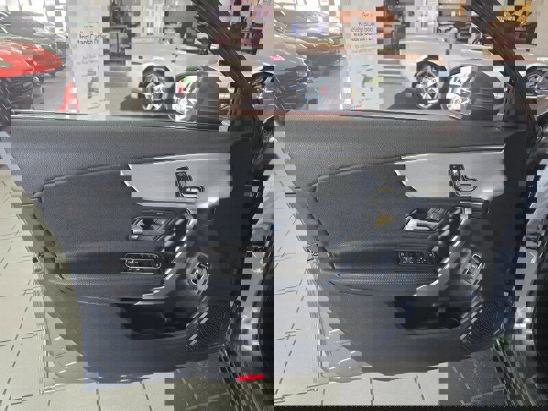 Used 2020 Mercedes-Benz A 220 w/ Premium Package image 9