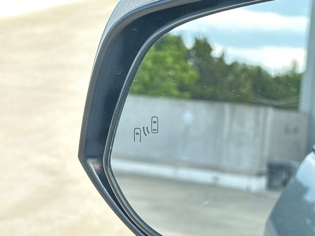 Used 2024 Toyota RAV4 XLE FWD image 17
