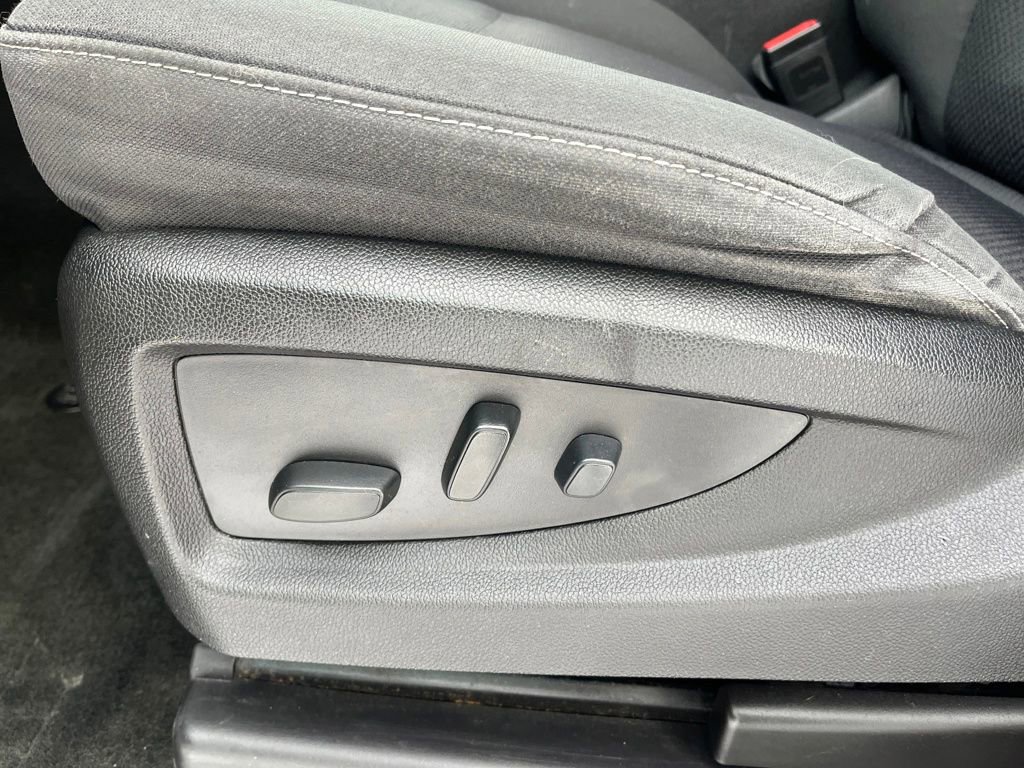 Used 2017 Chevrolet Silverado 1500 LT w/ All Star Edition image 18