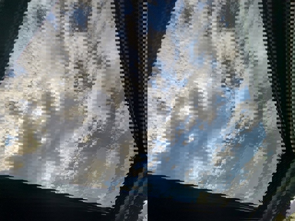 Used 2018 Toyota Camry SE w/ Moonroof Package image 26